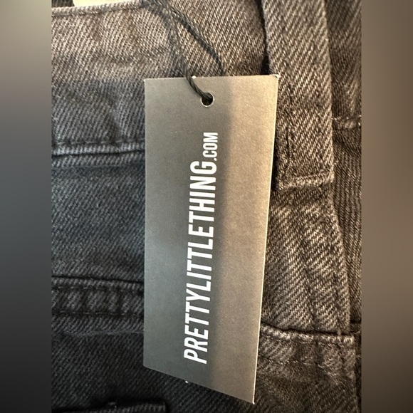 NWT PrettyLittleThing Washed Black Distressed Mom Jeans US Size 4 - Picture 13 of 16